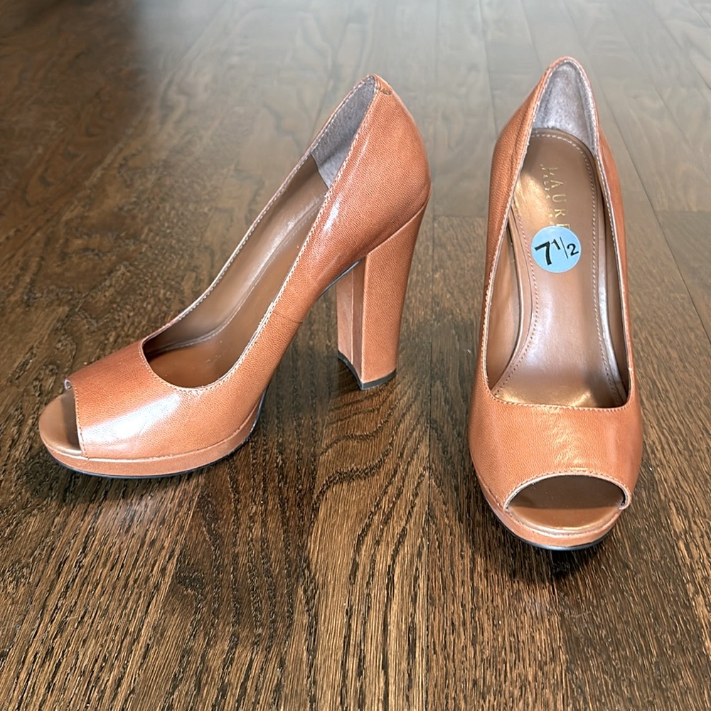 Ralph Lauren cognac leather heels